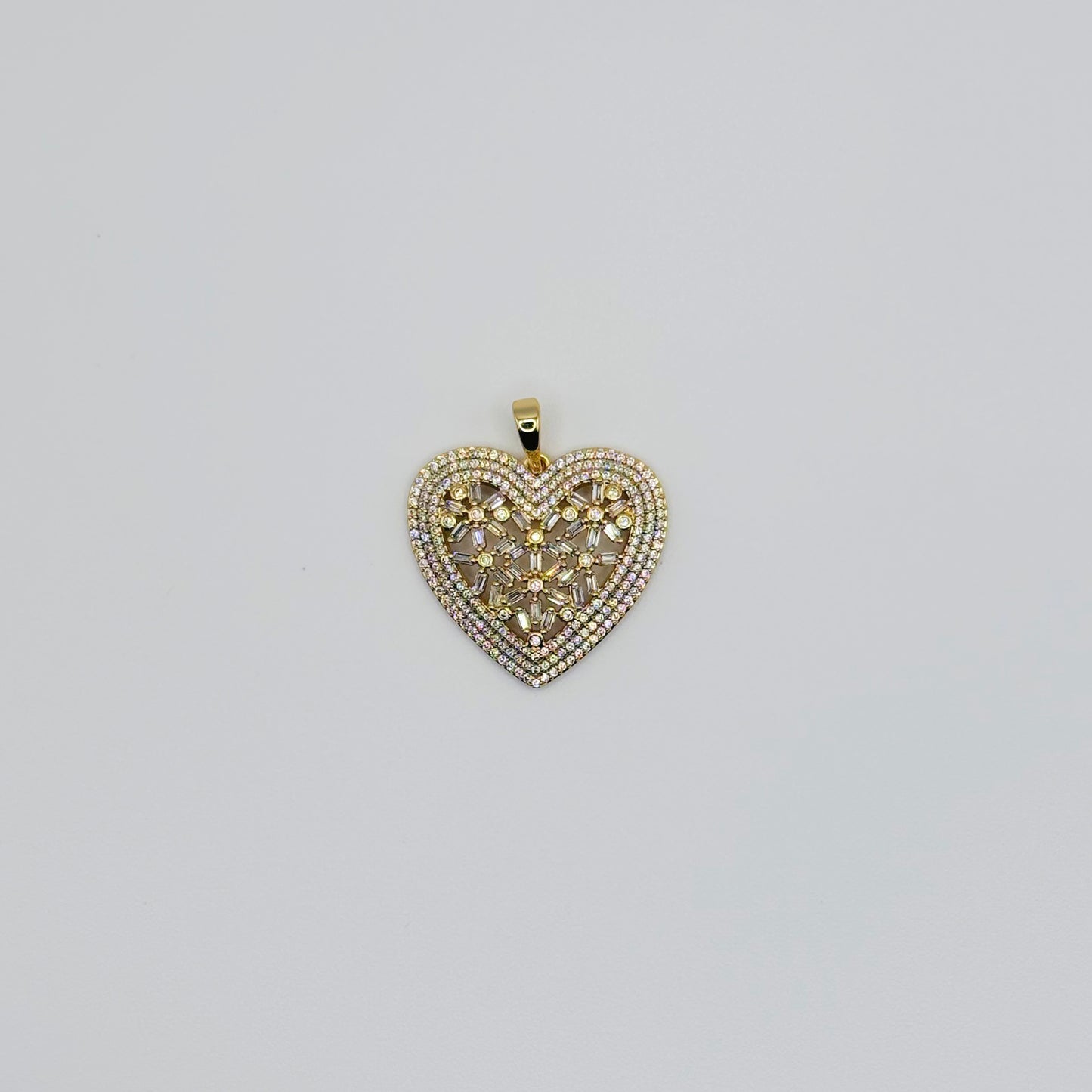 Heart Pendant in 18K Yellow Gold with Stones