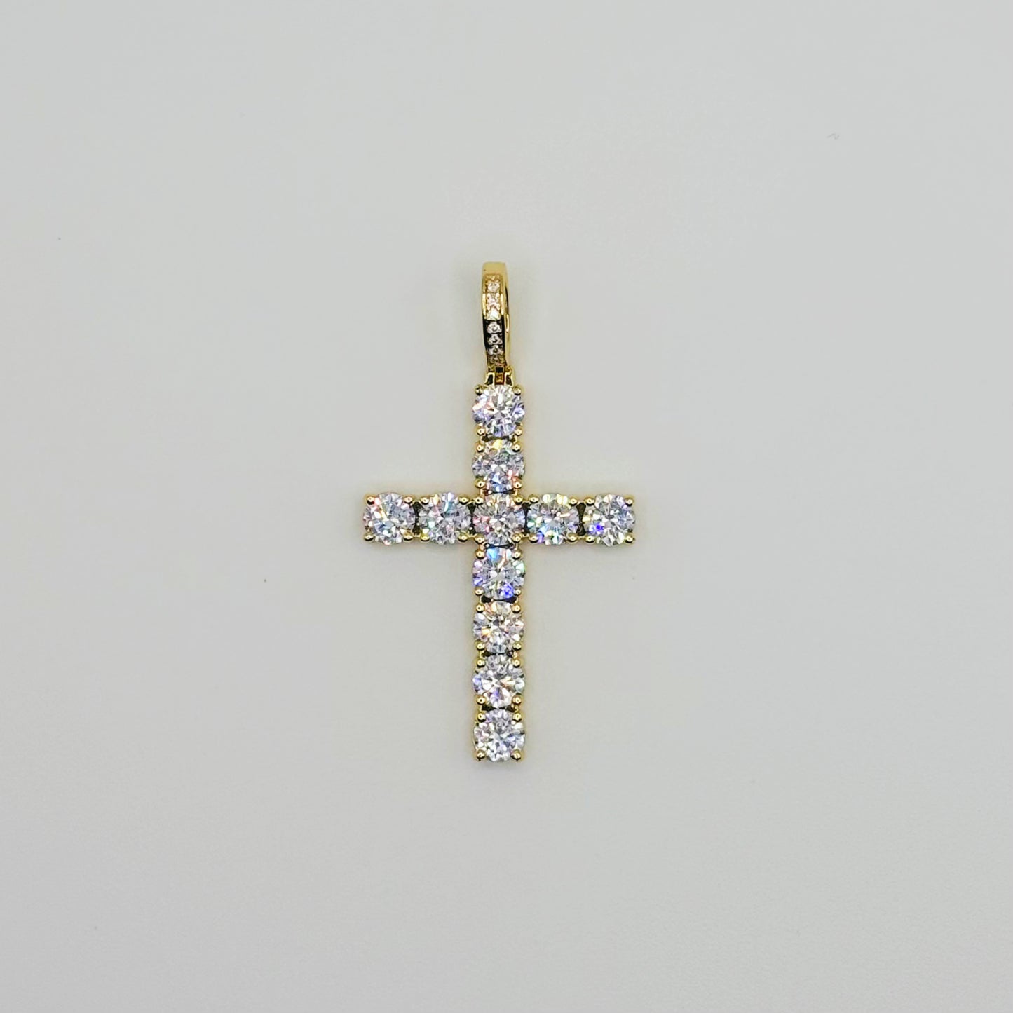 Cross Pendant in 18K Yellow Gold with Stones