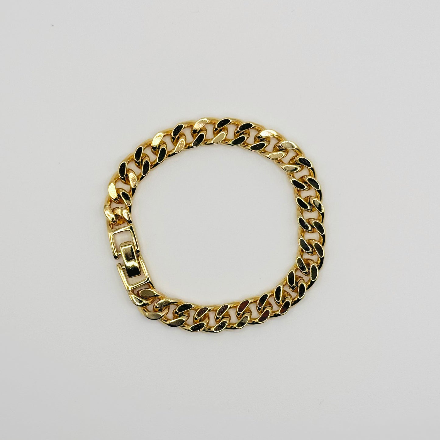 Cuban Link Bracelet in 18k Yellow Gold - 8mm